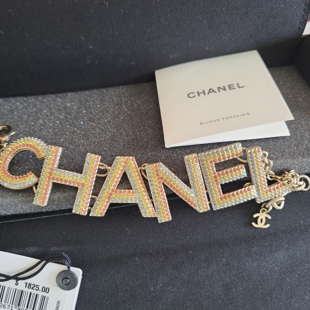 Chanel 2023 Cruise multicolored Gold bracelet NIB